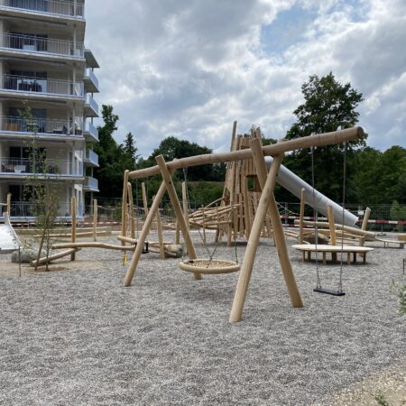 3er Schaukel mit zwei Böcken