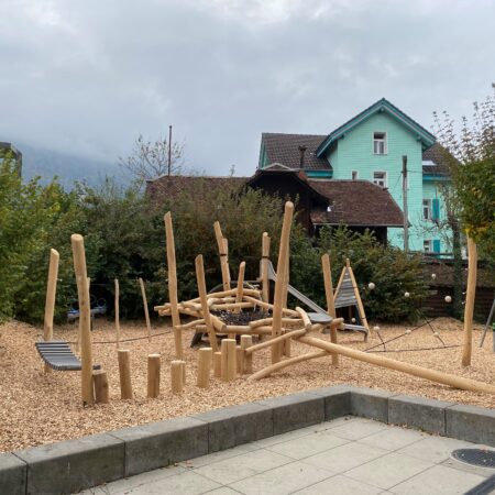 Spielplatz Schulhaus Rigi Goldau