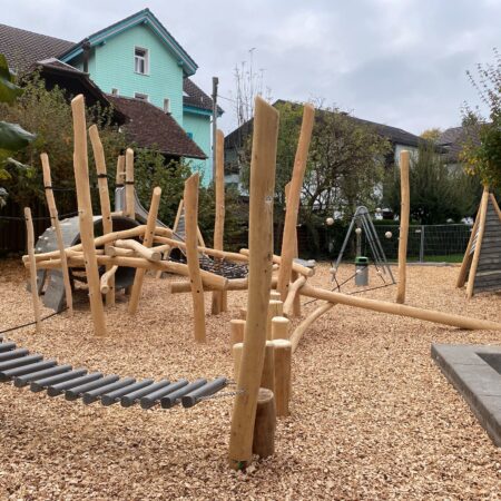 Spielplatz Schulhaus Rigi Goldau